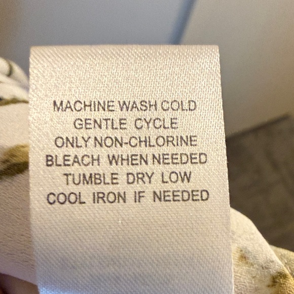 Daniel Rainn White Floral Blouse - Picture 5 of 8